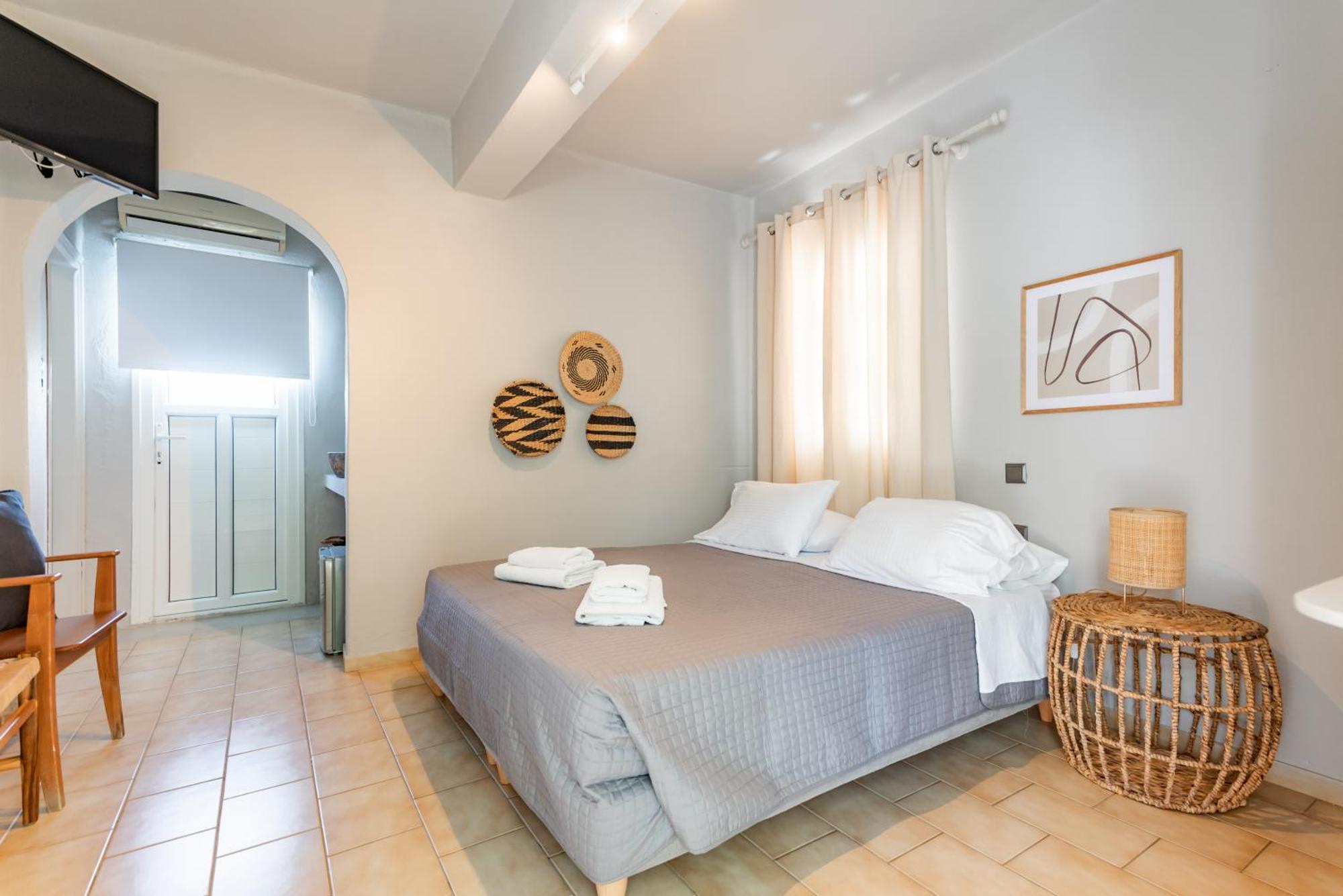 Rania Apartments Sea View Mykonos Town Екстериор снимка