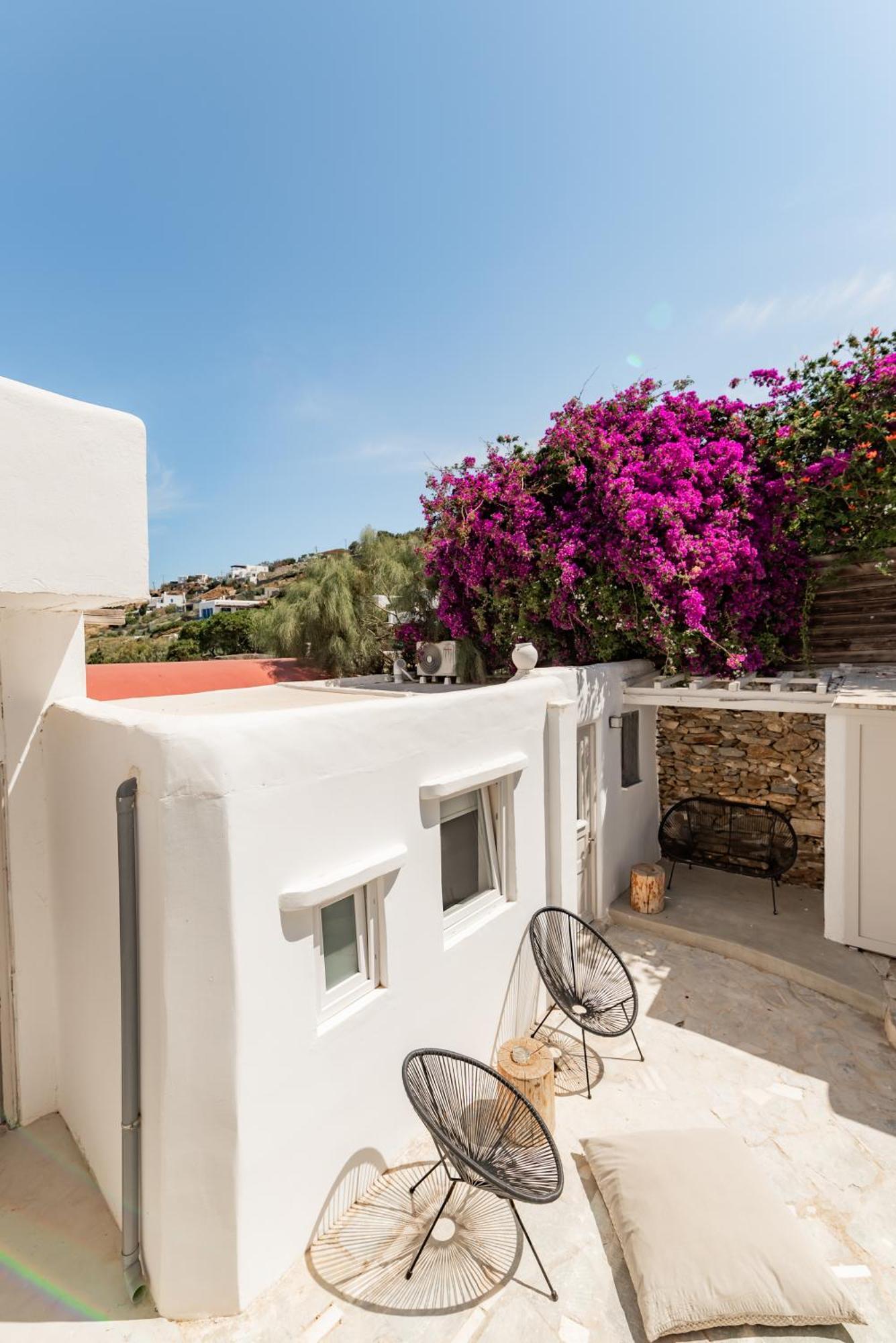 Rania Apartments Sea View Mykonos Town Екстериор снимка