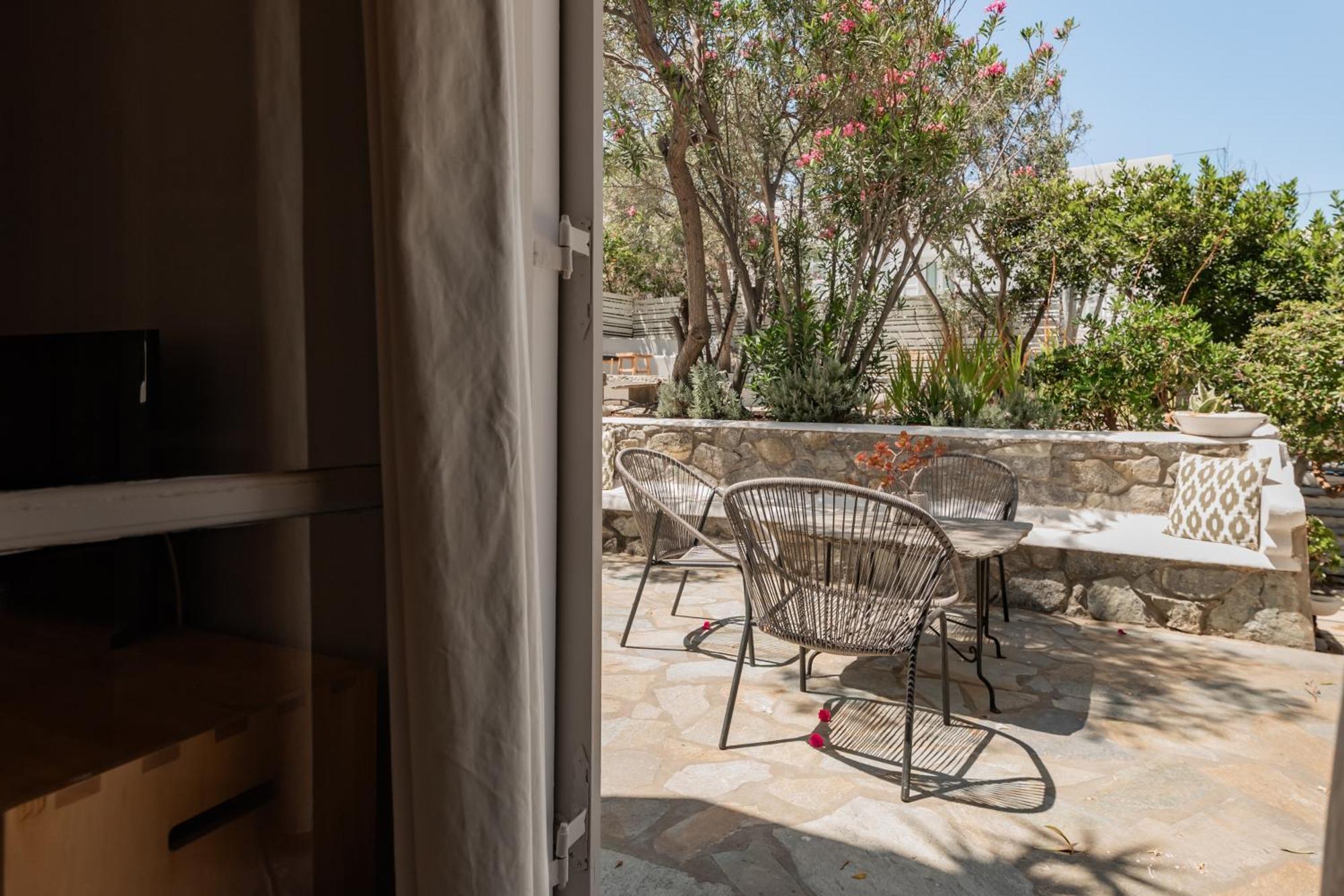 Rania Apartments Sea View Mykonos Town Екстериор снимка